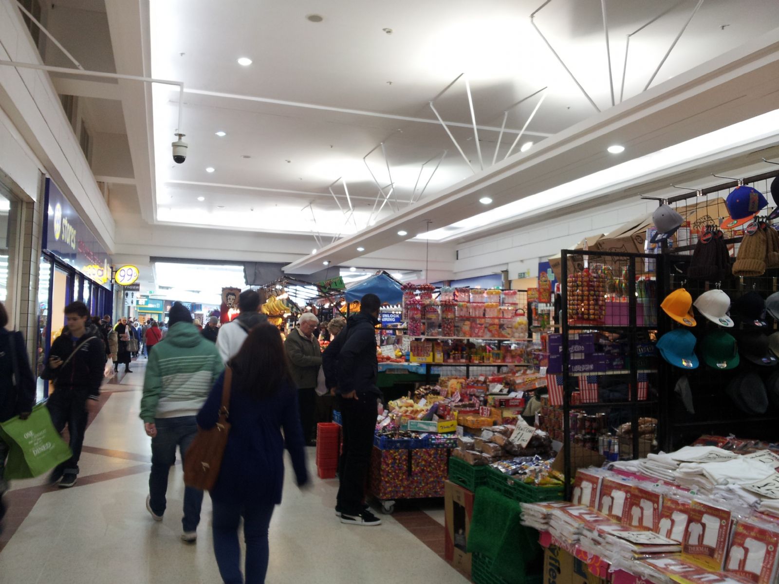 STRATFORD SHOPPING CENTRE